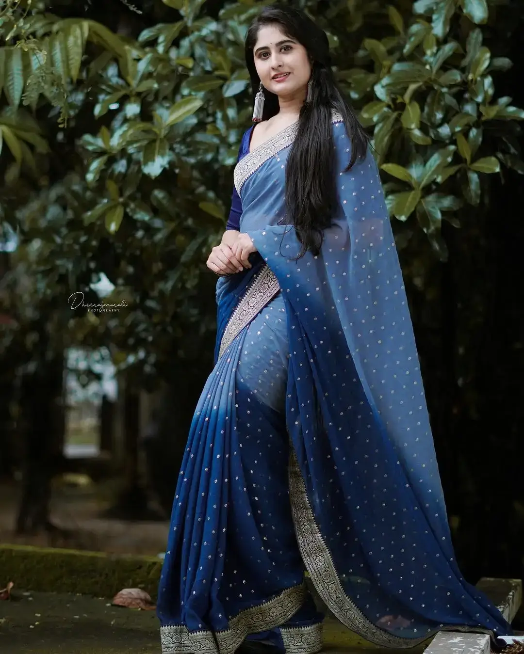 INDIAN TV ACTRESS KRISHNA PRIYA NAIR IN BLUE SAREE 3